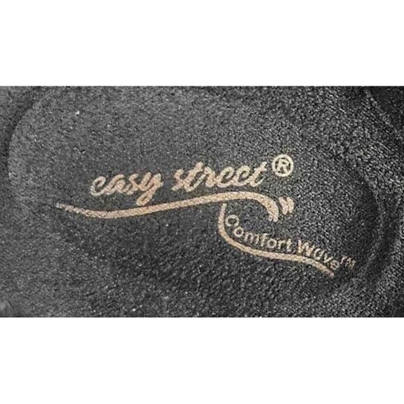 Easy Street Wynne Comfort Wave Bootie Inside Zip Rushed Vamp Studded Strap Sz 10 - Picture 7 of 8